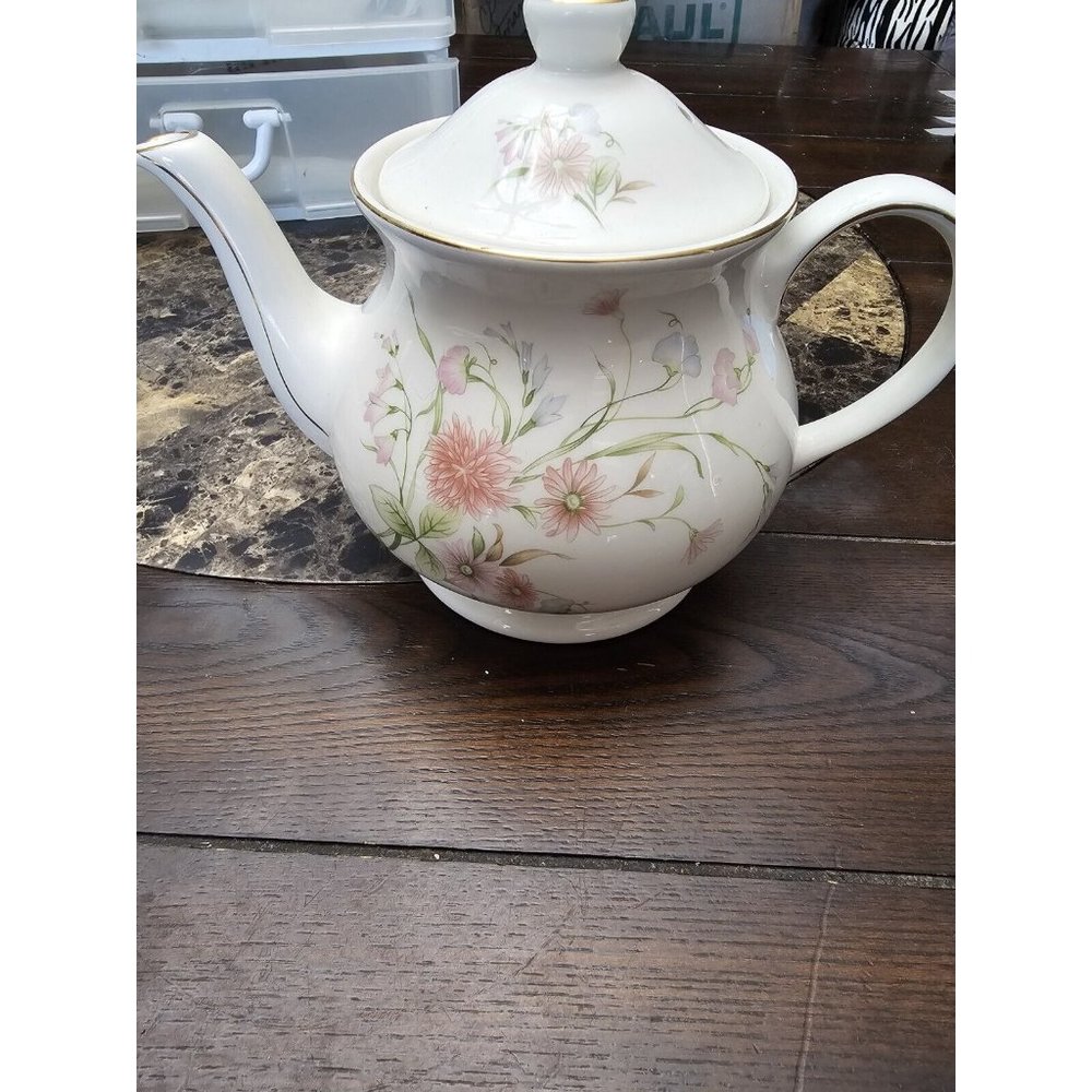 Windsor Saddler England Floral Teapot Ceramic